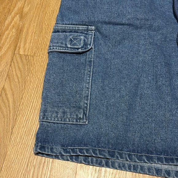 Vintage R&R Blue Cargo Denim Skater Shorts / Jorts with Elastic Waistband - Picture 5 of 9